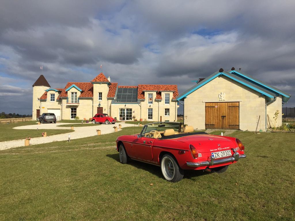 La Petite France Villa Parnowo Bagian luar foto
